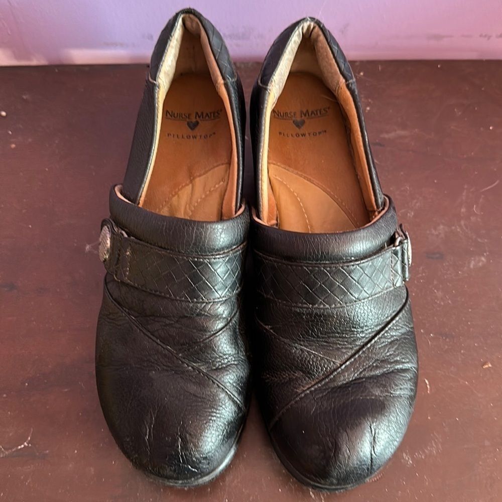 Nurse Mates Women's Black Leather Slip-On Clogs Comfort Shoes Size 8.5